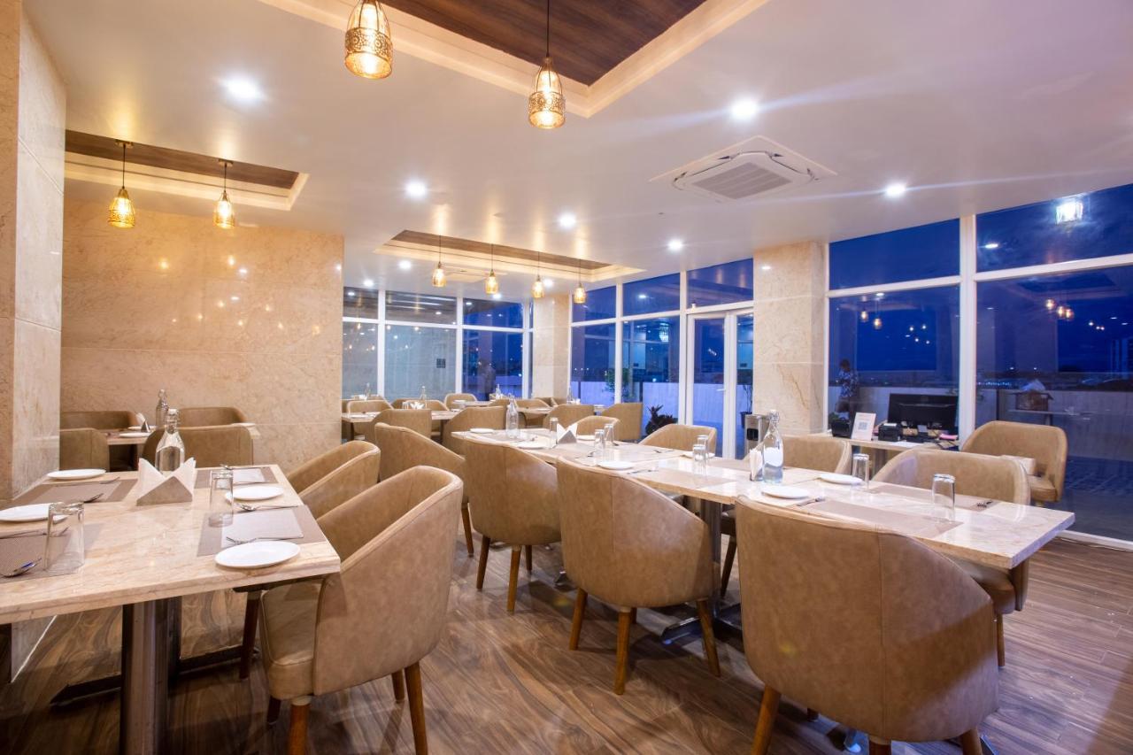 Kingston Hotel Bangalore Ngoại thất bức ảnh