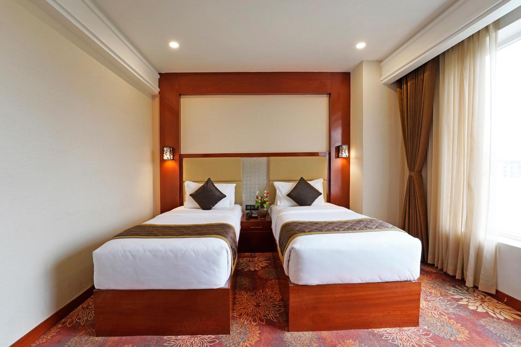 Kingston Hotel Bangalore Ngoại thất bức ảnh